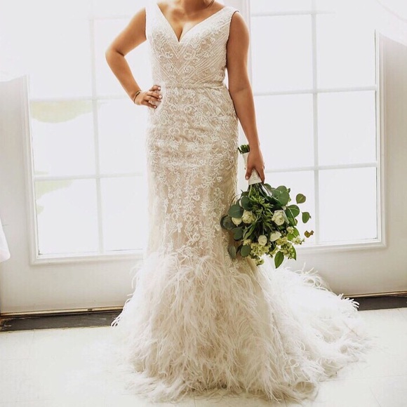 Wedding Dress - Picture 2 of 3